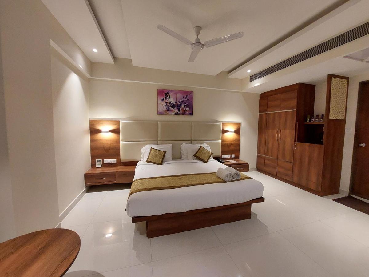 Hotel Tranquil Manipal Exterior foto